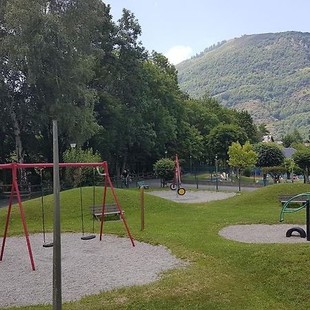 Grand T2 Calme Et Cosy Au « Pyrenees Palace » Bagneres-de-Luchon Ngoại thất bức ảnh