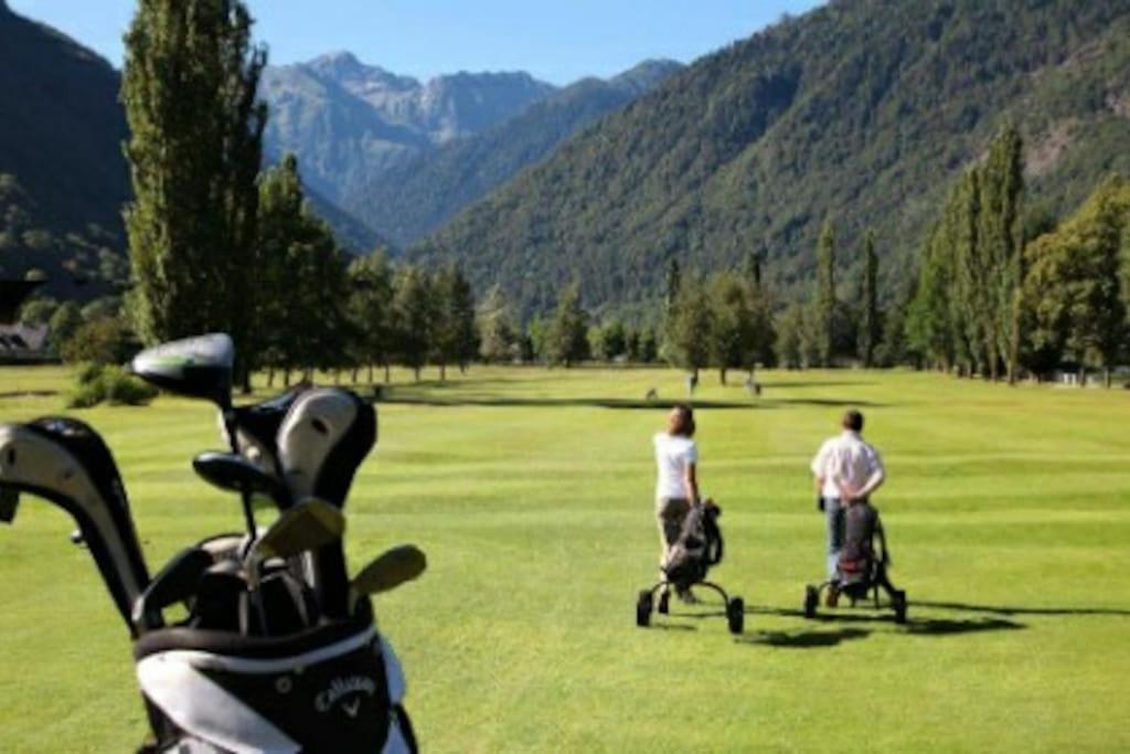 Grand T2 Calme Et Cosy Au « Pyrenees Palace » Bagneres-de-Luchon Ngoại thất bức ảnh
